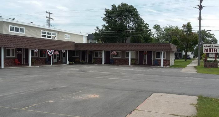 Gladstone Motel - From Website (newer photo)